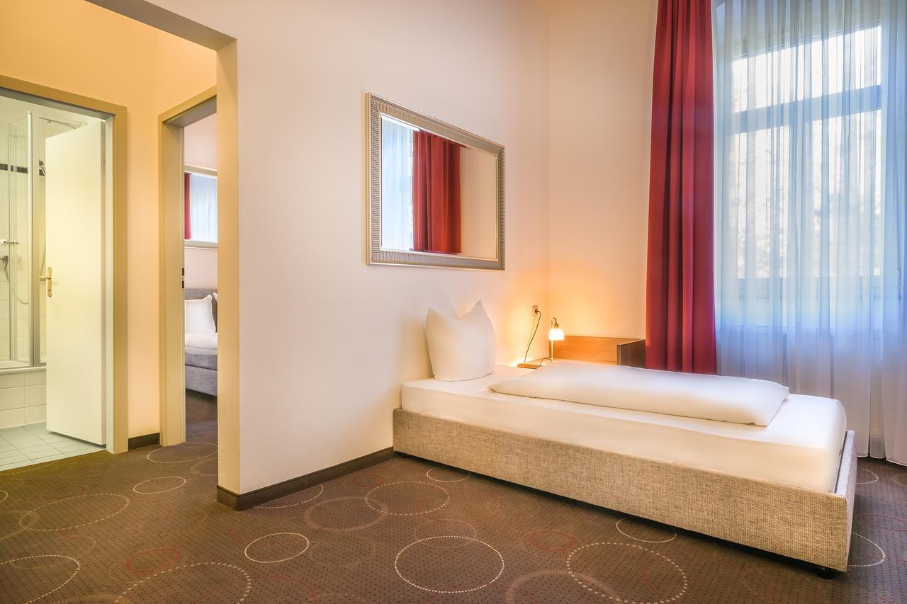 Hotel Am Bonhoefferplatz Dresde Extérieur photo