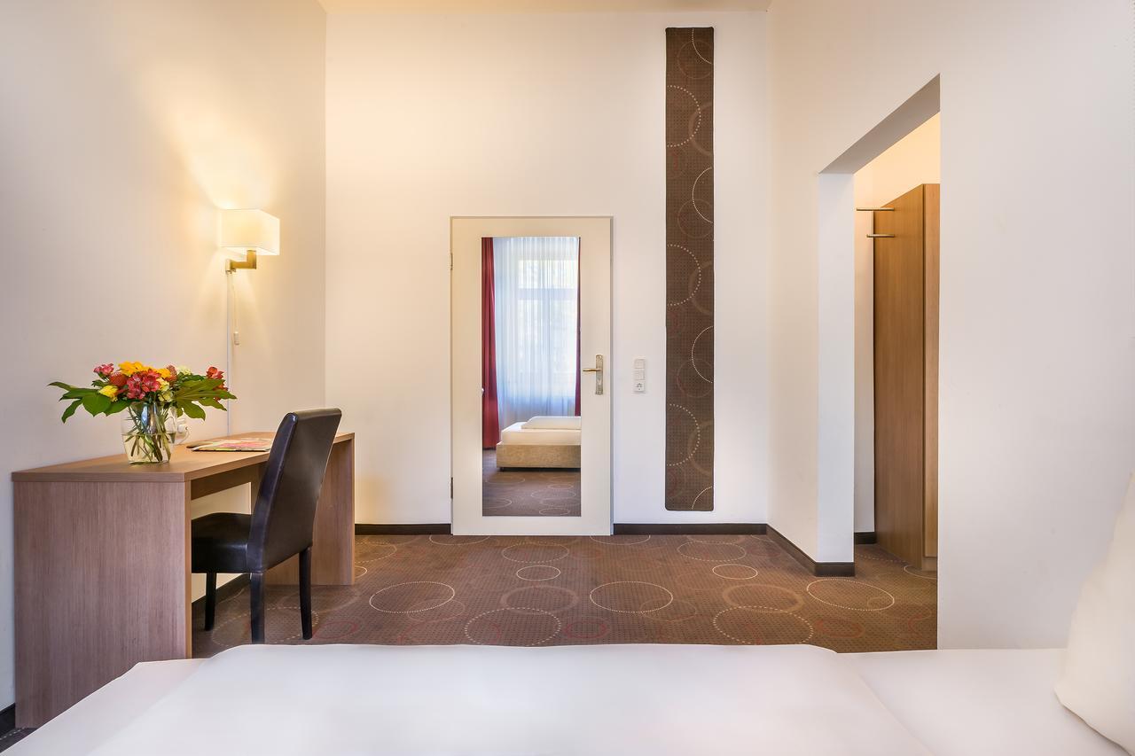 Hotel Am Bonhoefferplatz Dresde Extérieur photo