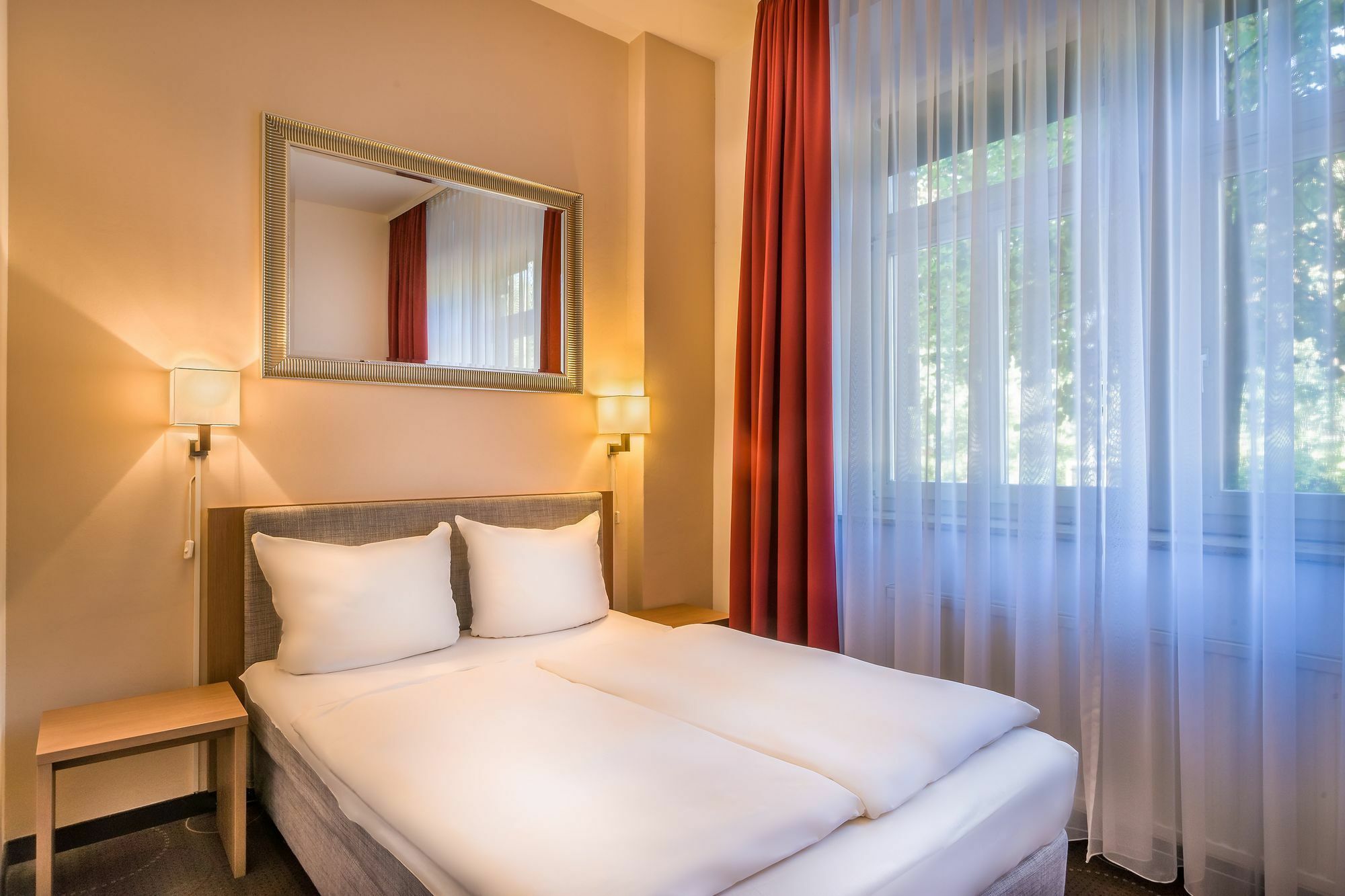 Hotel Am Bonhoefferplatz Dresde Extérieur photo